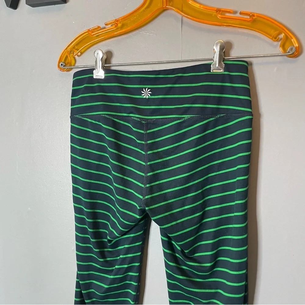 Athleta navy blue and green stripe cropped leggings size small